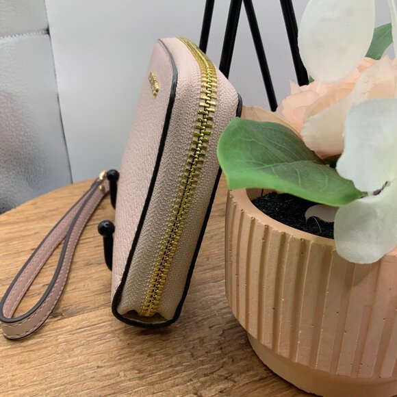 Michael Kors Powder Blush Jet Set Travel Flat Leather Pebbled Wristlet Wallet - Picture 6 of 8